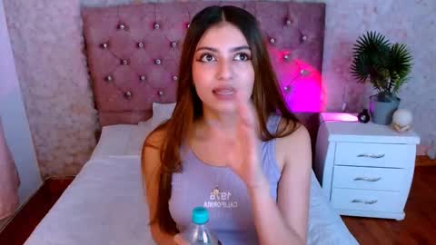 viky_evanss online show from 16, 2, 2026