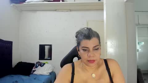 VIKY ADAMS online show from 18, 1, 2026