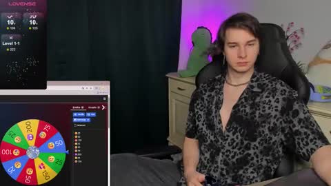 Vincent Strong online show from 9, 11, 2025