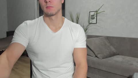 Vincent.  uncut 18cm online show from 3, 1, 2025