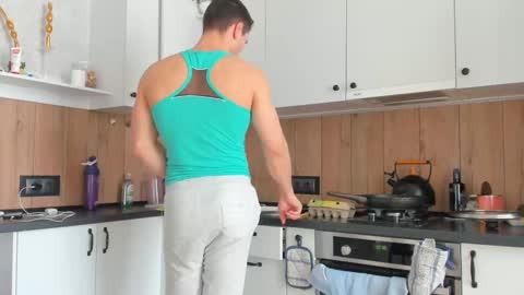 Vincent.  uncut 18cm online show from 17, 2, 2025