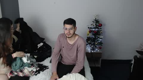 Mia and Vincent online show from 28, 12, 2024