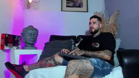 Snapshot of vincentsartori chatting on 13, 3, 2026 Vincent Sartori online show from 13, 3, 2026