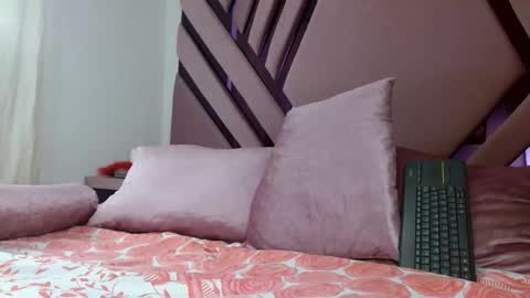 Snapshot of vinitryjhonson chatting on 16, 12, 2025 vinitryjhonson online show from 16, 12, 2025