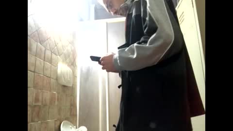 Snapshot of vinmin90 chatting on 20, 2, 2025 Zenith online show from 20, 2, 2025