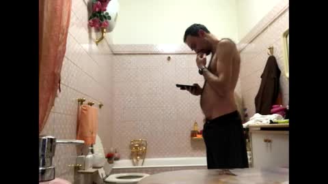 Snapshot of vinmin90 chatting on 4, 3, 2025 Zenith online show from 4, 3, 2025