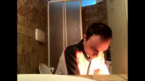 Snapshot of vinmin90 chatting on 6, 3, 2025 Zenith online show from 6, 3, 2025