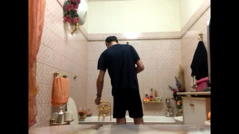 Snapshot of vinmin90 chatting on 16, 9, 2025 Zenith online show from 16, 9, 2025