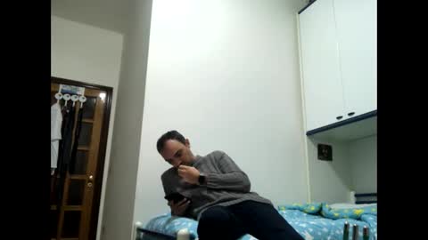 Snapshot of vinmin90 chatting on 24, 10, 2025 Zenith online show from 24, 10, 2025