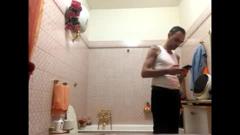 Snapshot of vinmin90 chatting on 15, 11, 2025 Zenith online show from 15, 11, 2025