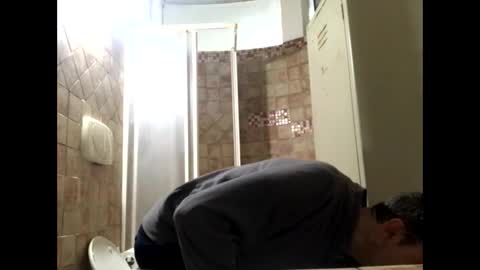 Snapshot of vinmin90 chatting on 26, 11, 2025 Zenith online show from 26, 11, 2025