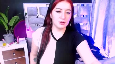 Violet  online show from 16, 9, 2025