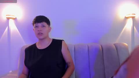 Violet and Casper online show from 29, 9, 2025