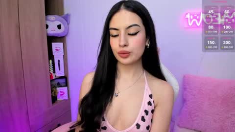 Violeta  online show from 3, 12, 2024