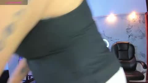 Violet  online show from 28, 9, 2025