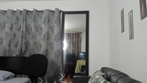 Snapshot of violeta_gracee chatting on 30, 11, 2025 violeta_gracee online show from 30, 11, 2025