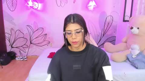 Snapshot of violeta_in chatting on 18, 10, 2025 Violeta online show from 18, 10, 2025