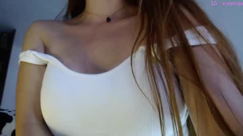 Snapshot of violeta_peter69 chatting on 3, 12, 2024 Violeta Peter online show from 3, 12, 2024