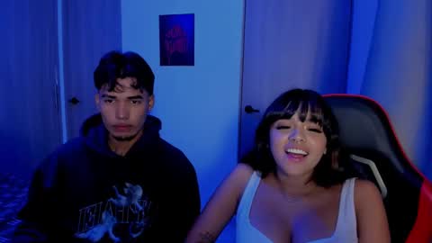 Snapshot of violetandaustin69 chatting on 22, 10, 2025 Violet and Austin online show from 22, 10, 2025