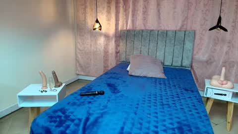 VIOLETA online show from 21, 12, 2024