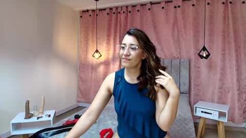 VIOLETA online show from 24, 12, 2024