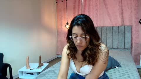 VIOLETA online show from 15, 1, 2025