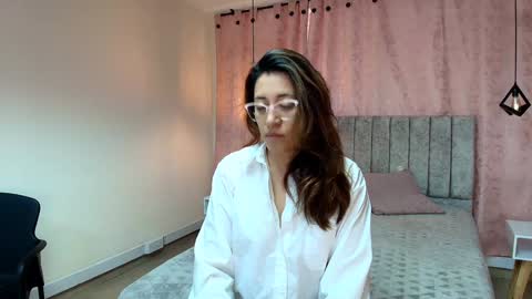 VIOLETA online show from 17, 1, 2025