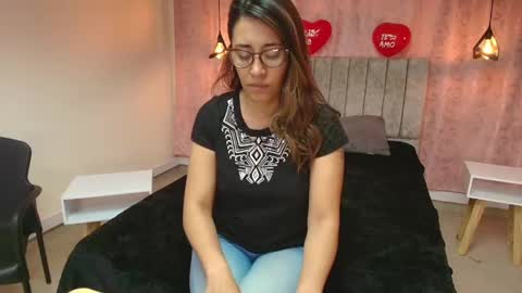 VIOLETA online show from 15, 2, 2025
