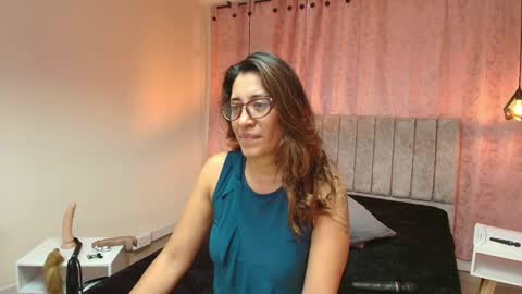 VIOLETA online show from 17, 2, 2025