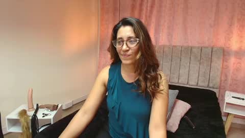 VIOLETA online show from 17, 2, 2025