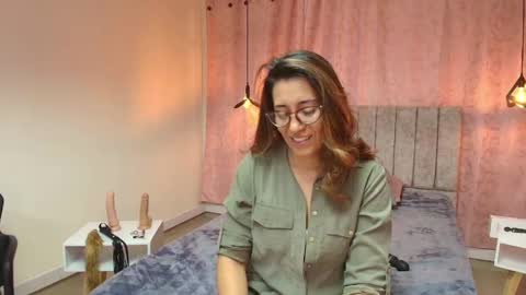 VIOLETA online show from 20, 2, 2025