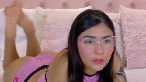 Cute Violet online show from 7, 11, 2025