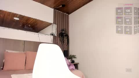 Violet online show from 13, 1, 2026