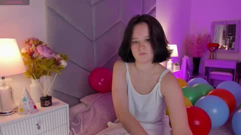 Violet online show from 4, 10, 2025