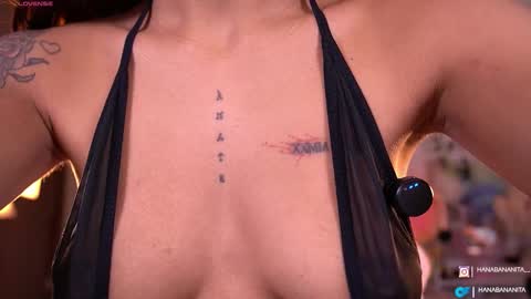 Snapshot of violeth___ chatting on 13, 11, 2025 violeth___ online show from 13, 11, 2025