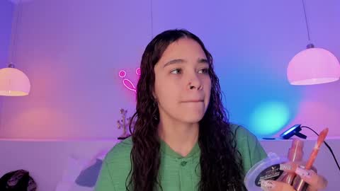 Violeth Hill online show from 18, 12, 2024