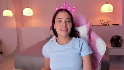 Violeth Hill online show from 12, 1, 2025