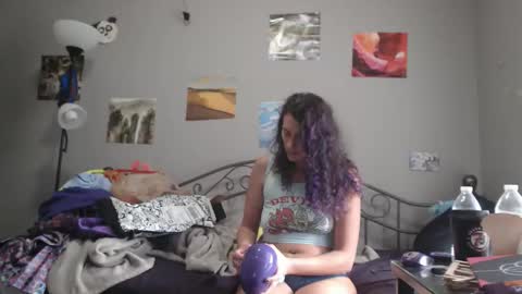 Violet Hooper online show from 23, 3, 2026