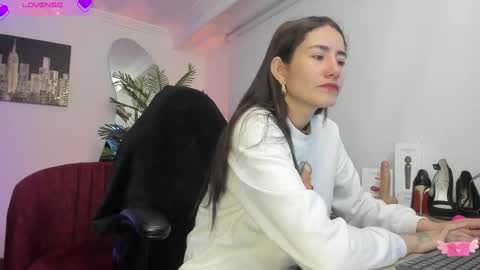 violetparkker online show from 17, 2, 2025