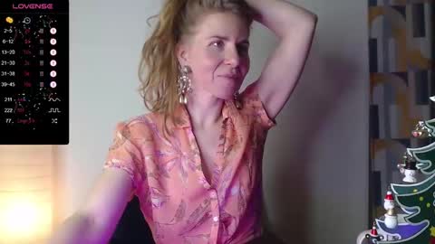 Violet  next stream December 6 online show from 15, 12, 2024