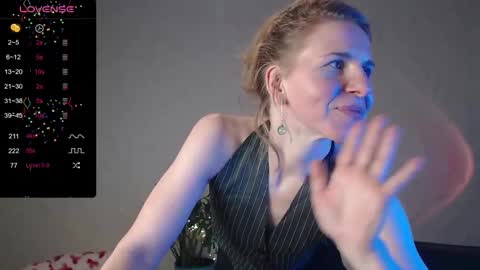 Violet  next stream December 6 online show from 26, 1, 2025