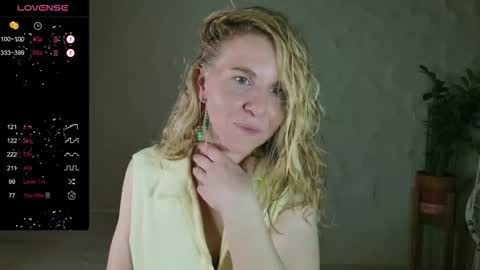 Violet  next stream December 6 online show from 15, 11, 2025