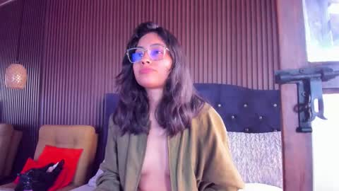 Violet Rousse online show from 17, 2, 2026