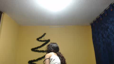 Snapshot of violetsexhot999 chatting on 16, 12, 2024 Violet777 online show from 16, 12, 2024