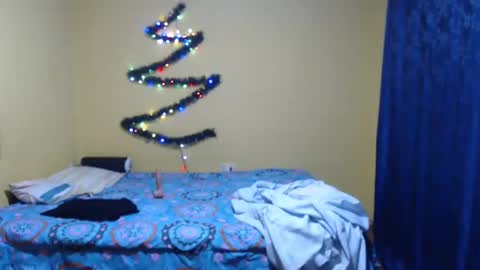 Snapshot of violetsexhot999 chatting on 5, 1, 2025 Violet777 online show from 5, 1, 2025