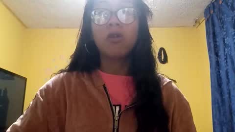 Snapshot of violetsexhot999 chatting on 26, 10, 2025 Violet777 online show from 26, 10, 2025