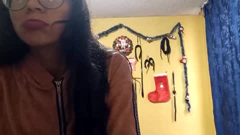 Snapshot of violetsexhot999 chatting on 15, 11, 2025 Violet777 online show from 15, 11, 2025