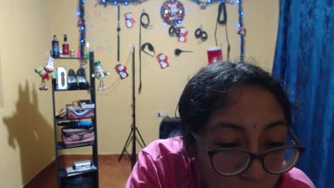 Snapshot of violetsexhot999 chatting on 21, 11, 2025 Violet777 online show from 21, 11, 2025