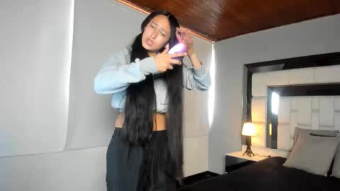 violetskinny online show from 19, 11, 2025