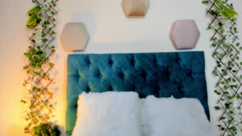 Snapshot of violett__rousee chatting on 21, 10, 2025 violett rousee online show from 21, 10, 2025